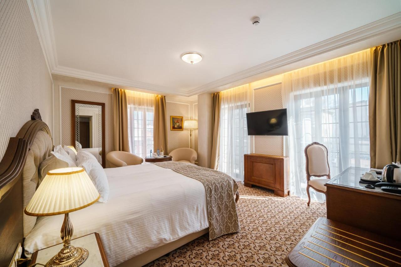 Residence City Garden - Certificate Of Excellence Top 10 Best Five-Stars City Hotels For 2024 Awarded By Htif Plovdiv Esterno foto