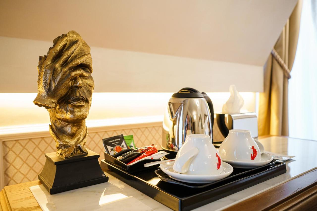 Residence City Garden - Certificate Of Excellence Top 10 Best Five-Stars City Hotels For 2024 Awarded By Htif Plovdiv Esterno foto