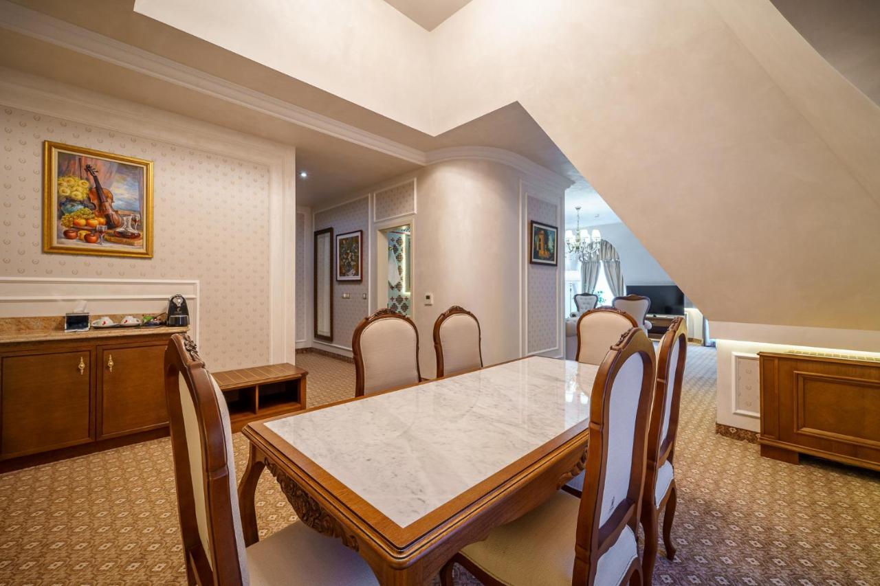 Residence City Garden - Certificate Of Excellence Top 10 Best Five-Stars City Hotels For 2024 Awarded By Htif Plovdiv Esterno foto