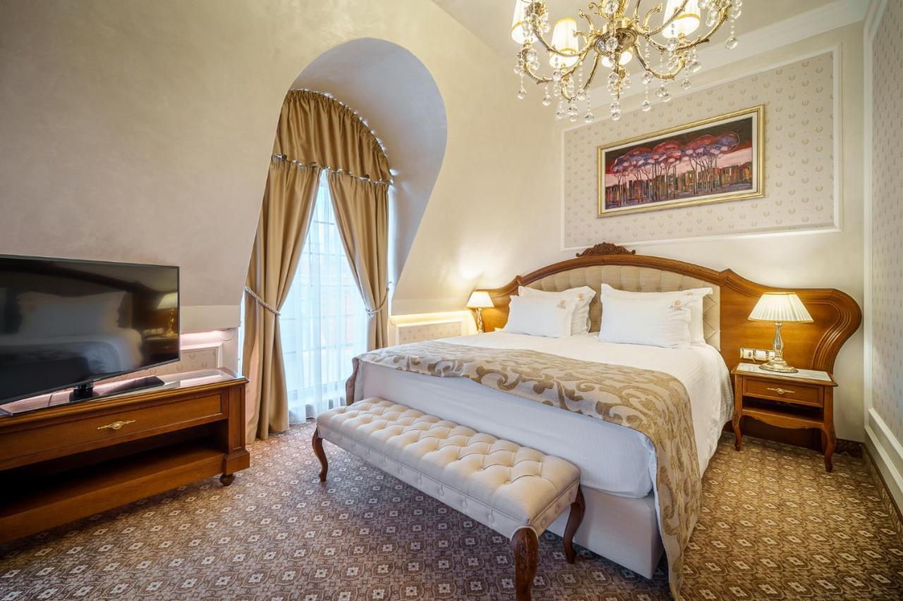 Residence City Garden - Certificate Of Excellence Top 10 Best Five-Stars City Hotels For 2024 Awarded By Htif Plovdiv Esterno foto