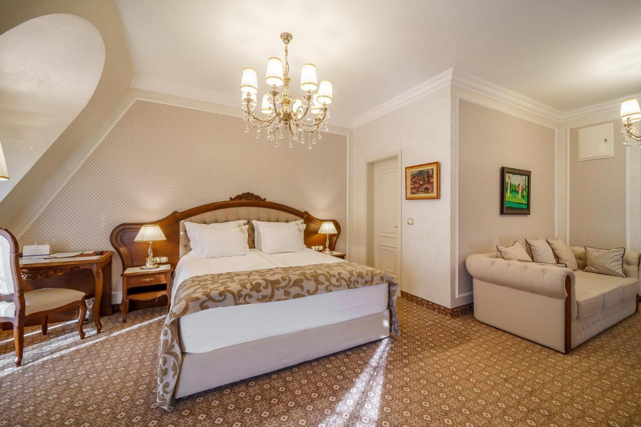 Residence City Garden - Certificate Of Excellence Top 10 Best Five-Stars City Hotels For 2024 Awarded By Htif Plovdiv Esterno foto