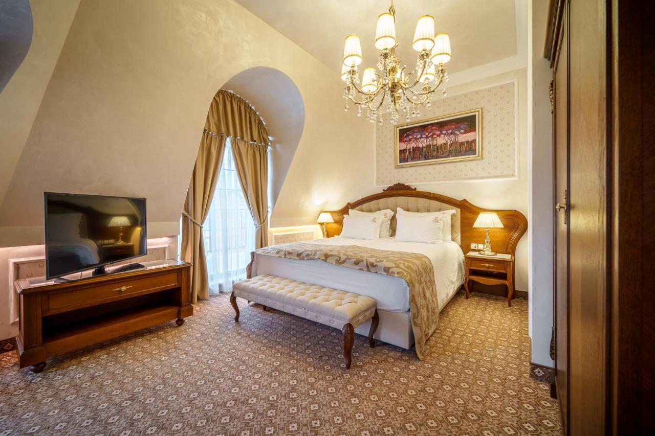 Residence City Garden - Certificate Of Excellence Top 10 Best Five-Stars City Hotels For 2024 Awarded By Htif Plovdiv Esterno foto