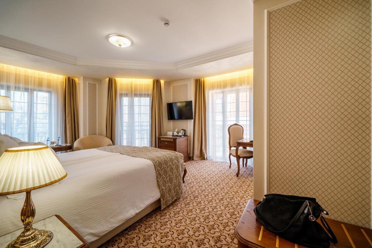 Residence City Garden - Certificate Of Excellence Top 10 Best Five-Stars City Hotels For 2024 Awarded By Htif Plovdiv Esterno foto