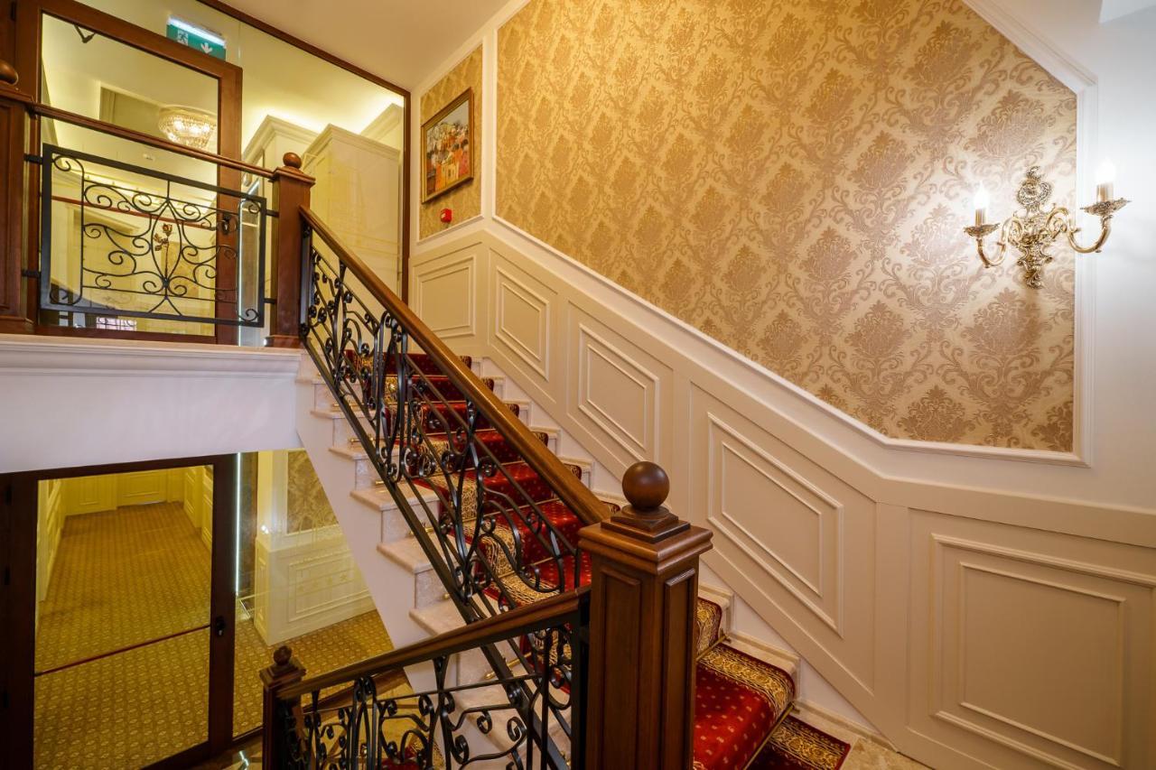 Residence City Garden - Certificate Of Excellence Top 10 Best Five-Stars City Hotels For 2024 Awarded By Htif Plovdiv Esterno foto