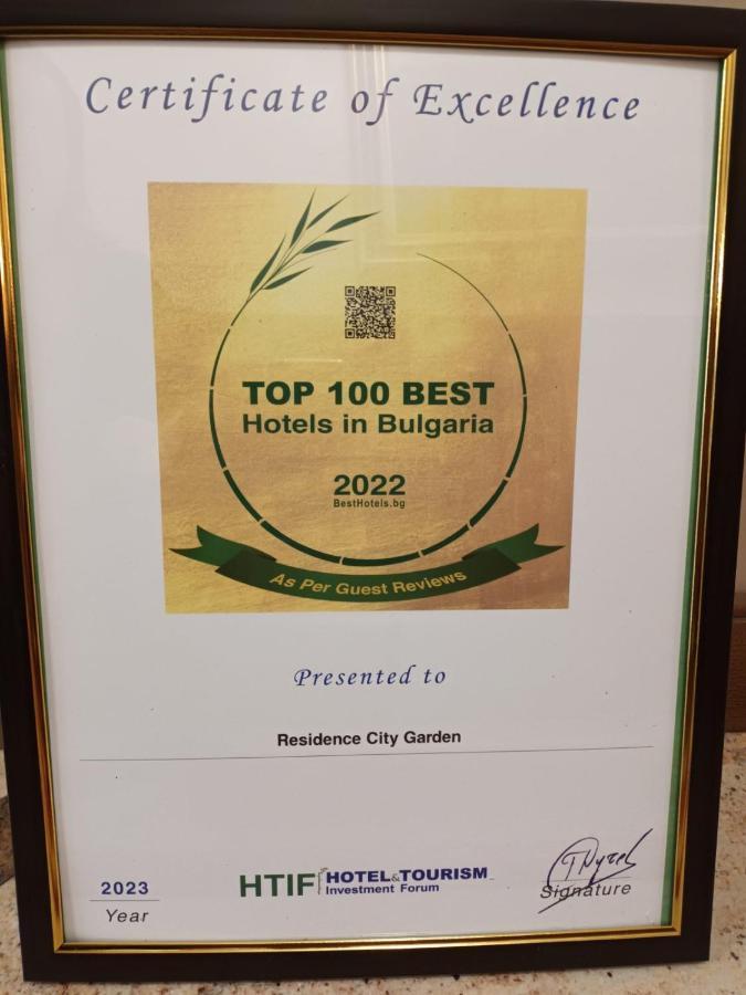 Residence City Garden - Certificate Of Excellence Top 10 Best Five-Stars City Hotels For 2024 Awarded By Htif Plovdiv Esterno foto