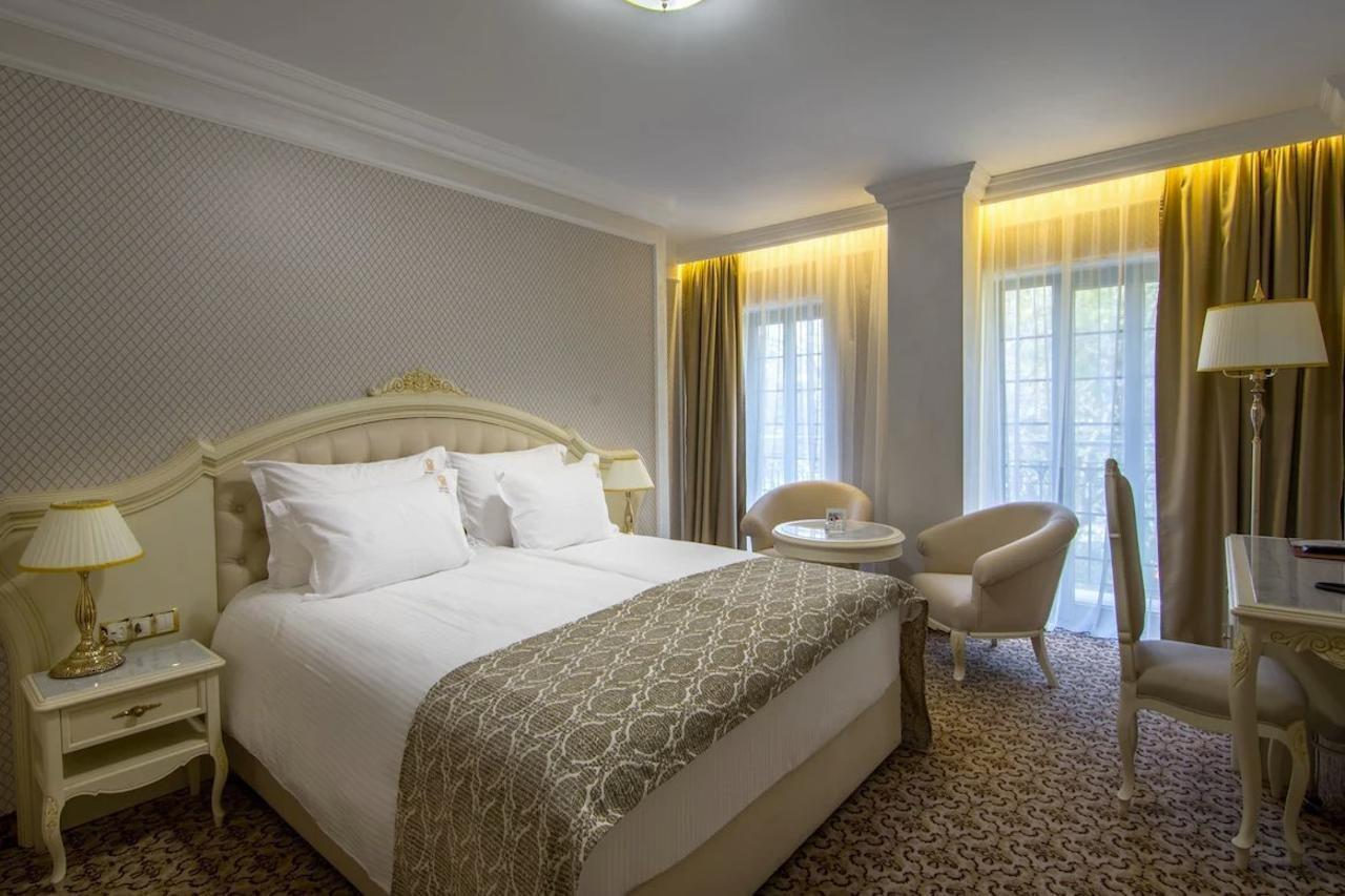 Residence City Garden - Certificate Of Excellence Top 10 Best Five-Stars City Hotels For 2024 Awarded By Htif Plovdiv Esterno foto