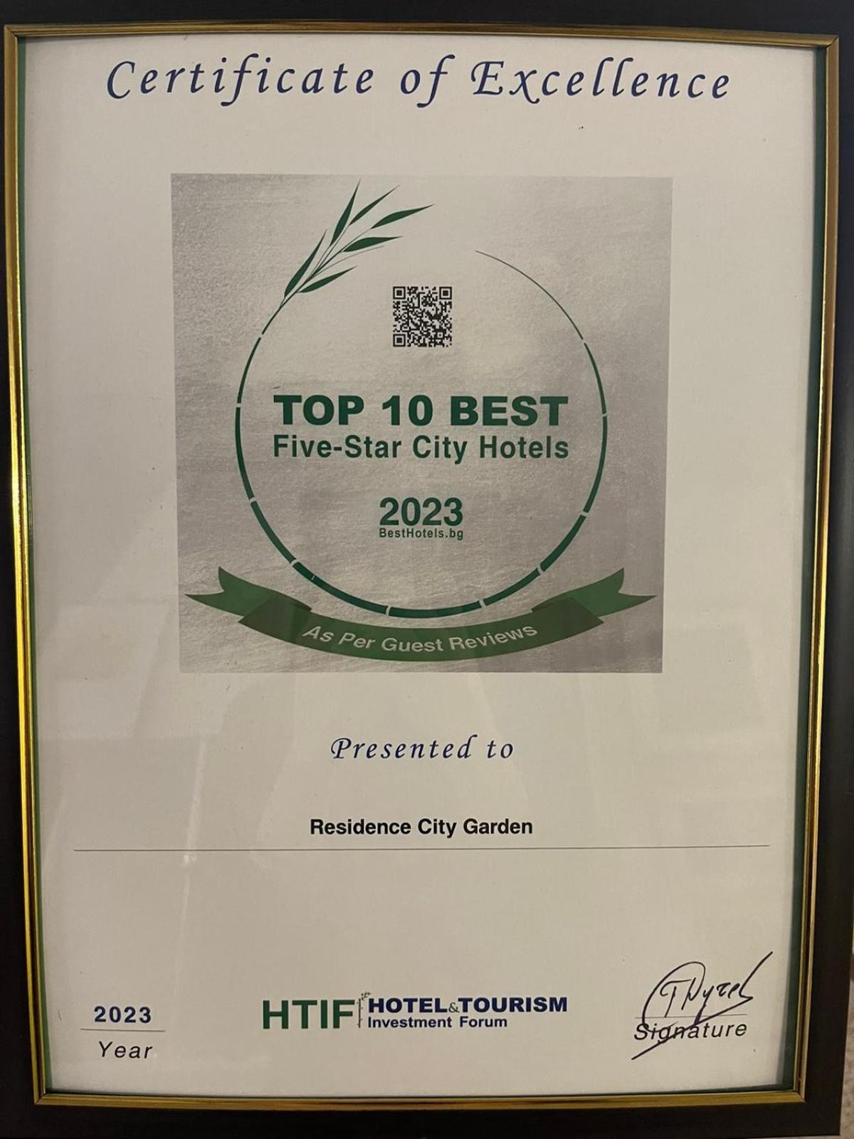Residence City Garden - Certificate Of Excellence Top 10 Best Five-Stars City Hotels For 2024 Awarded By Htif Plovdiv Esterno foto