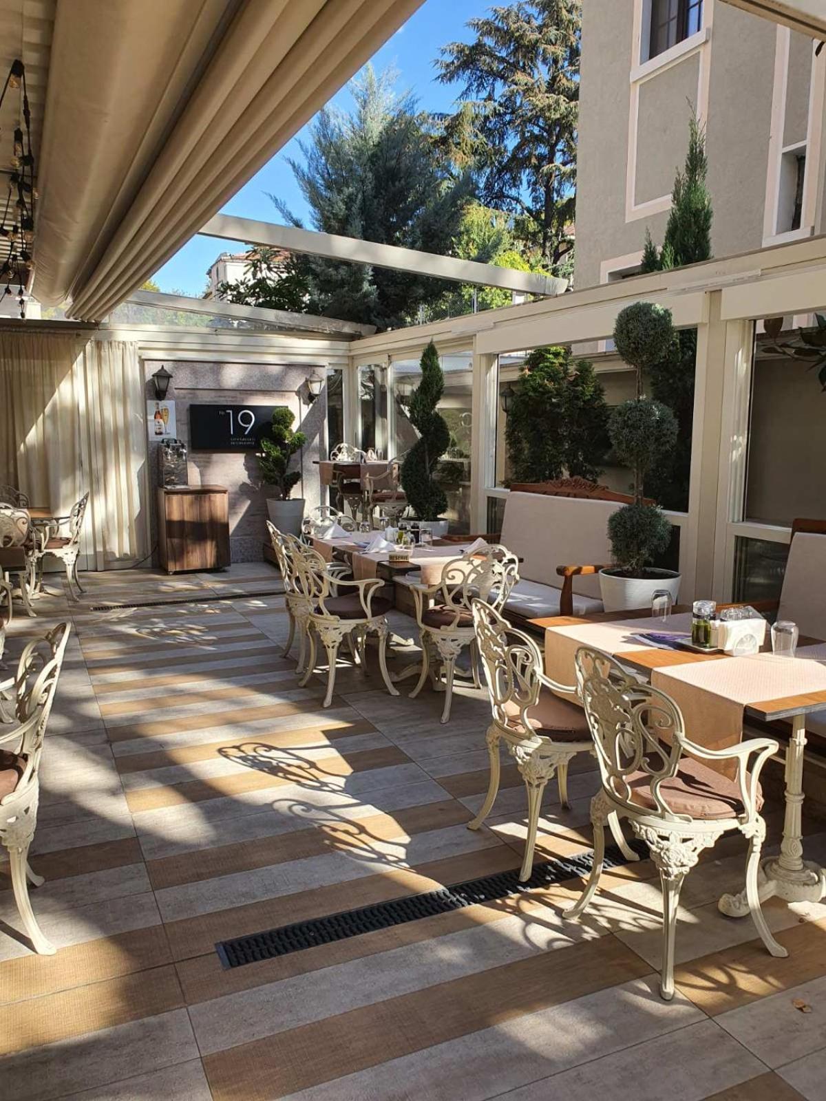 Residence City Garden - Certificate Of Excellence Top 10 Best Five-Stars City Hotels For 2024 Awarded By Htif Plovdiv Esterno foto