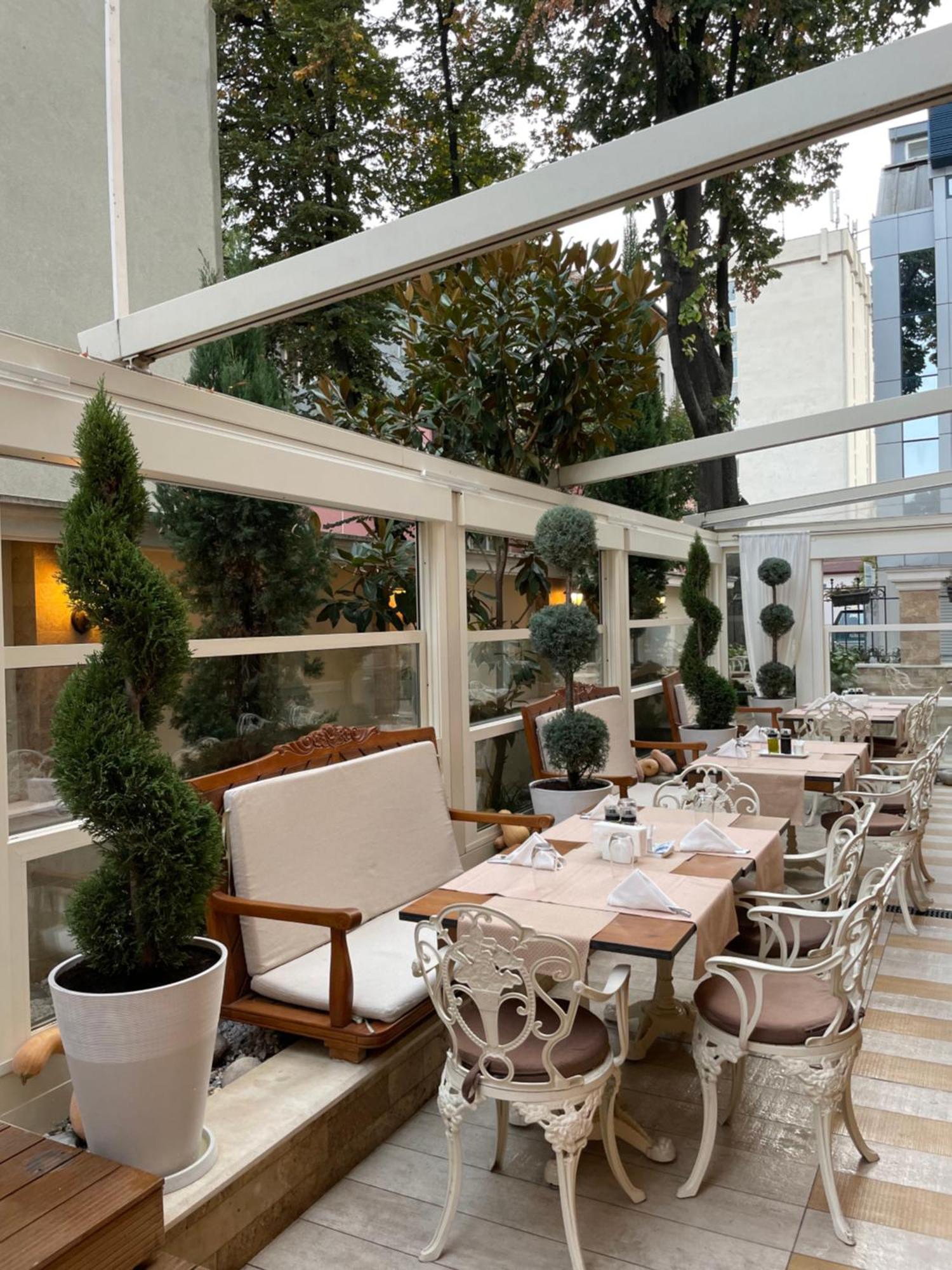 Residence City Garden - Certificate Of Excellence Top 10 Best Five-Stars City Hotels For 2024 Awarded By Htif Plovdiv Esterno foto