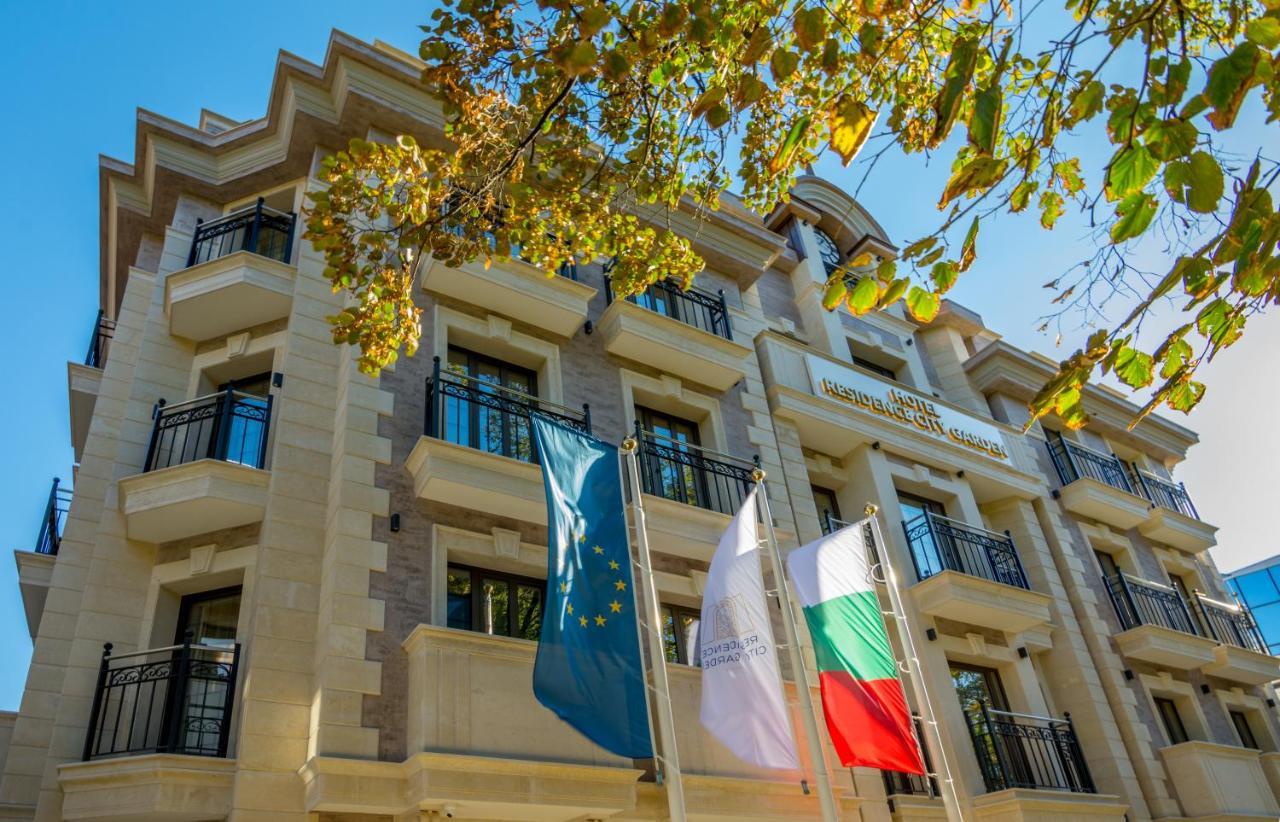 Residence City Garden - Certificate Of Excellence Top 10 Best Five-Stars City Hotels For 2024 Awarded By Htif Plovdiv Esterno foto