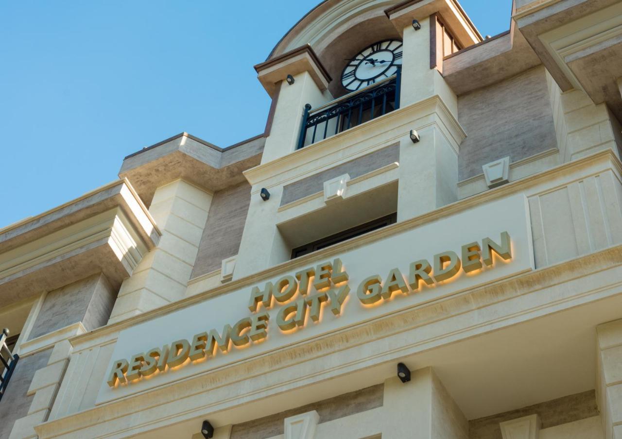 Residence City Garden - Certificate Of Excellence Top 10 Best Five-Stars City Hotels For 2024 Awarded By Htif Plovdiv Esterno foto