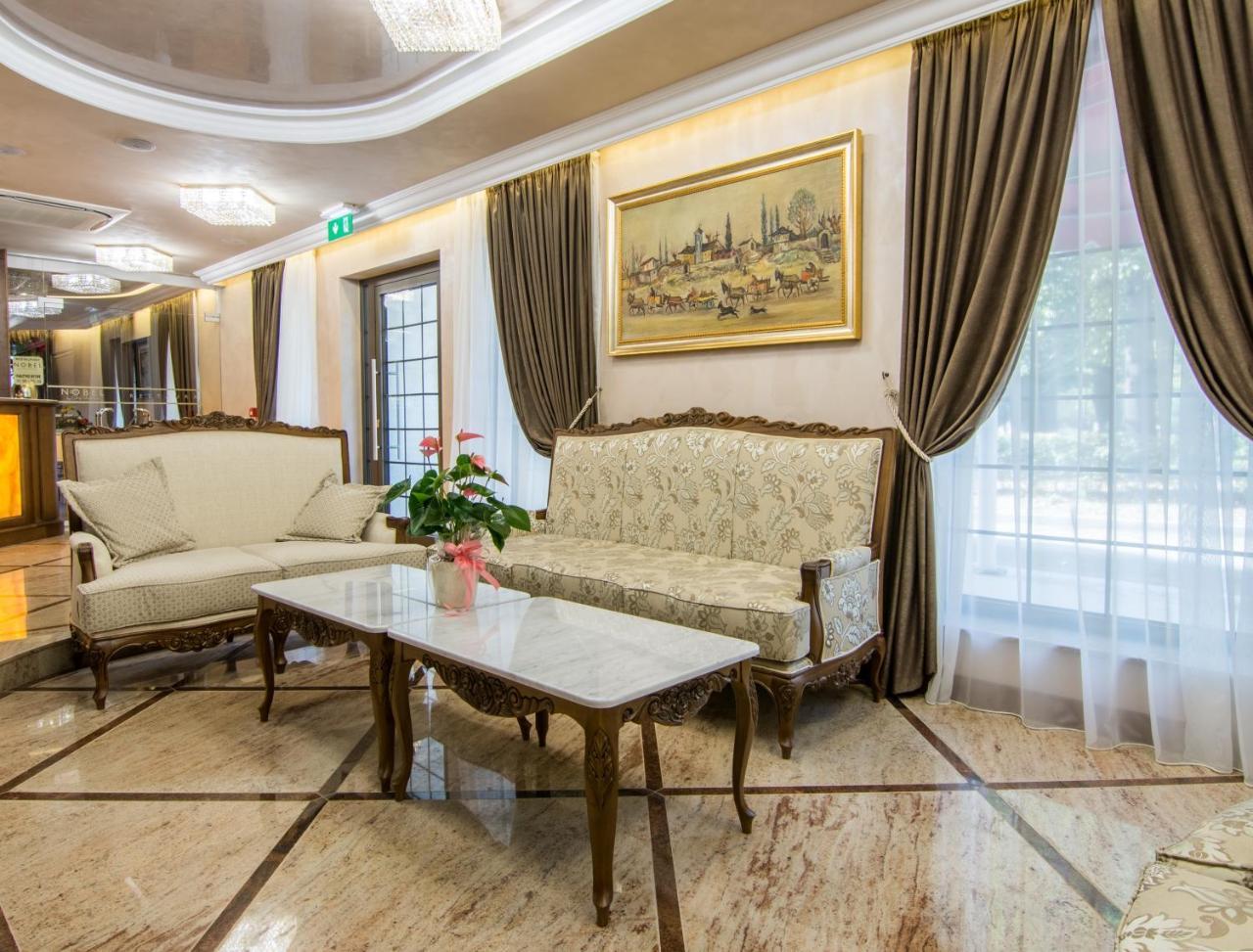 Residence City Garden - Certificate Of Excellence Top 10 Best Five-Stars City Hotels For 2024 Awarded By Htif Plovdiv Esterno foto