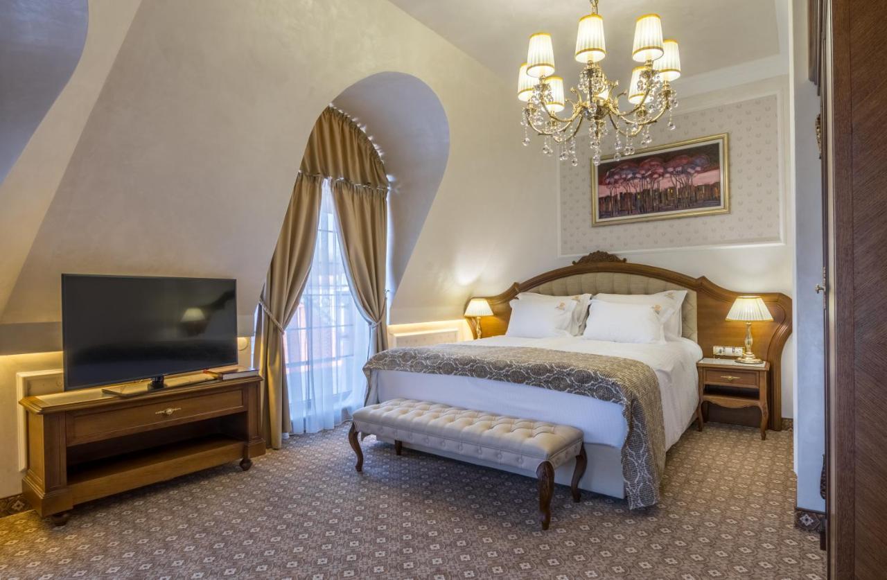 Residence City Garden - Certificate Of Excellence Top 10 Best Five-Stars City Hotels For 2024 Awarded By Htif Plovdiv Esterno foto