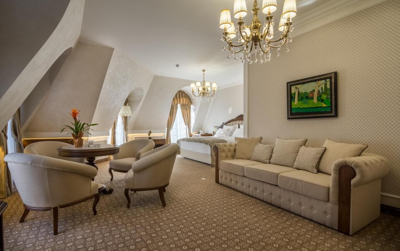 Residence City Garden - Certificate Of Excellence Top 10 Best Five-Stars City Hotels For 2024 Awarded By Htif Plovdiv Esterno foto
