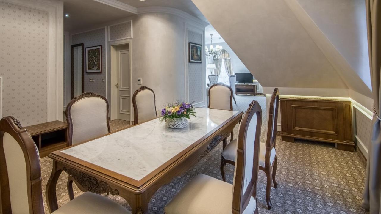 Residence City Garden - Certificate Of Excellence Top 10 Best Five-Stars City Hotels For 2024 Awarded By Htif Plovdiv Esterno foto