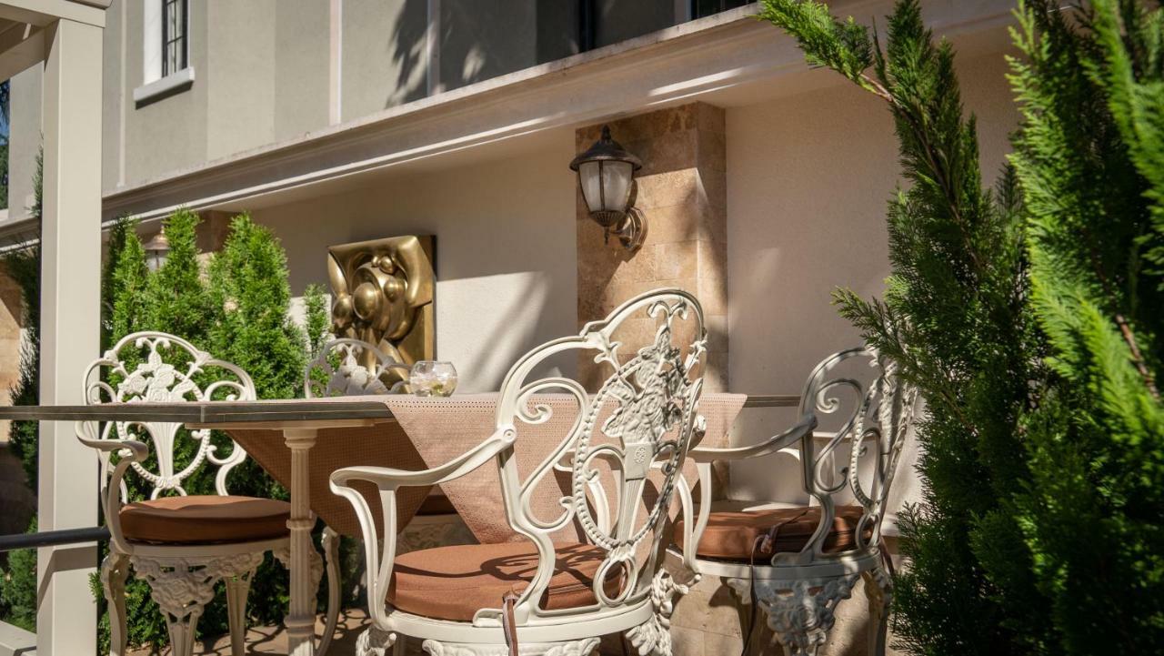 Residence City Garden - Certificate Of Excellence Top 10 Best Five-Stars City Hotels For 2024 Awarded By Htif Plovdiv Esterno foto
