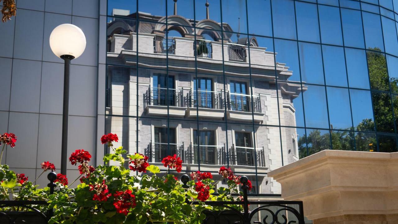 Residence City Garden - Certificate Of Excellence Top 10 Best Five-Stars City Hotels For 2024 Awarded By Htif Plovdiv Esterno foto